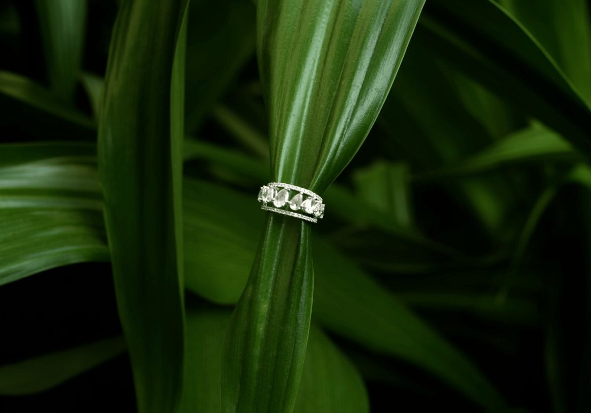 A diamond ring with pear-cut diamonds by Mairaa